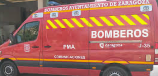 Unidad de Mando y Comunicaciones Coordina todas las operaciones desde el centro de control. Gestiona radios, drones y mapas en tiempo real.